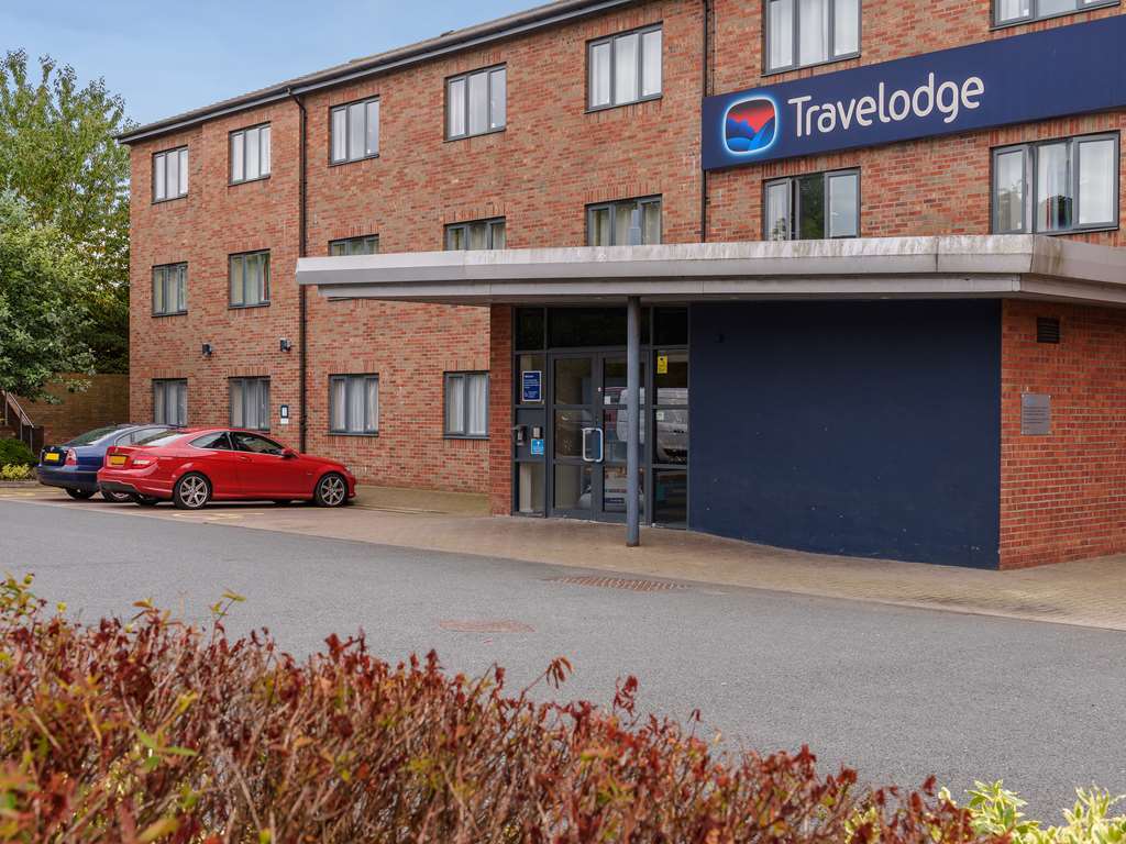 גארפורת' Travelodge Leeds Colton מראה חיצוני תמונה